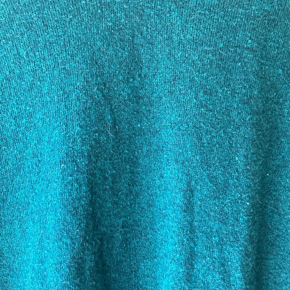 Women's a.new day V neck Modal Sweater in a Dark Green, size Medium - Picture 9 of 11